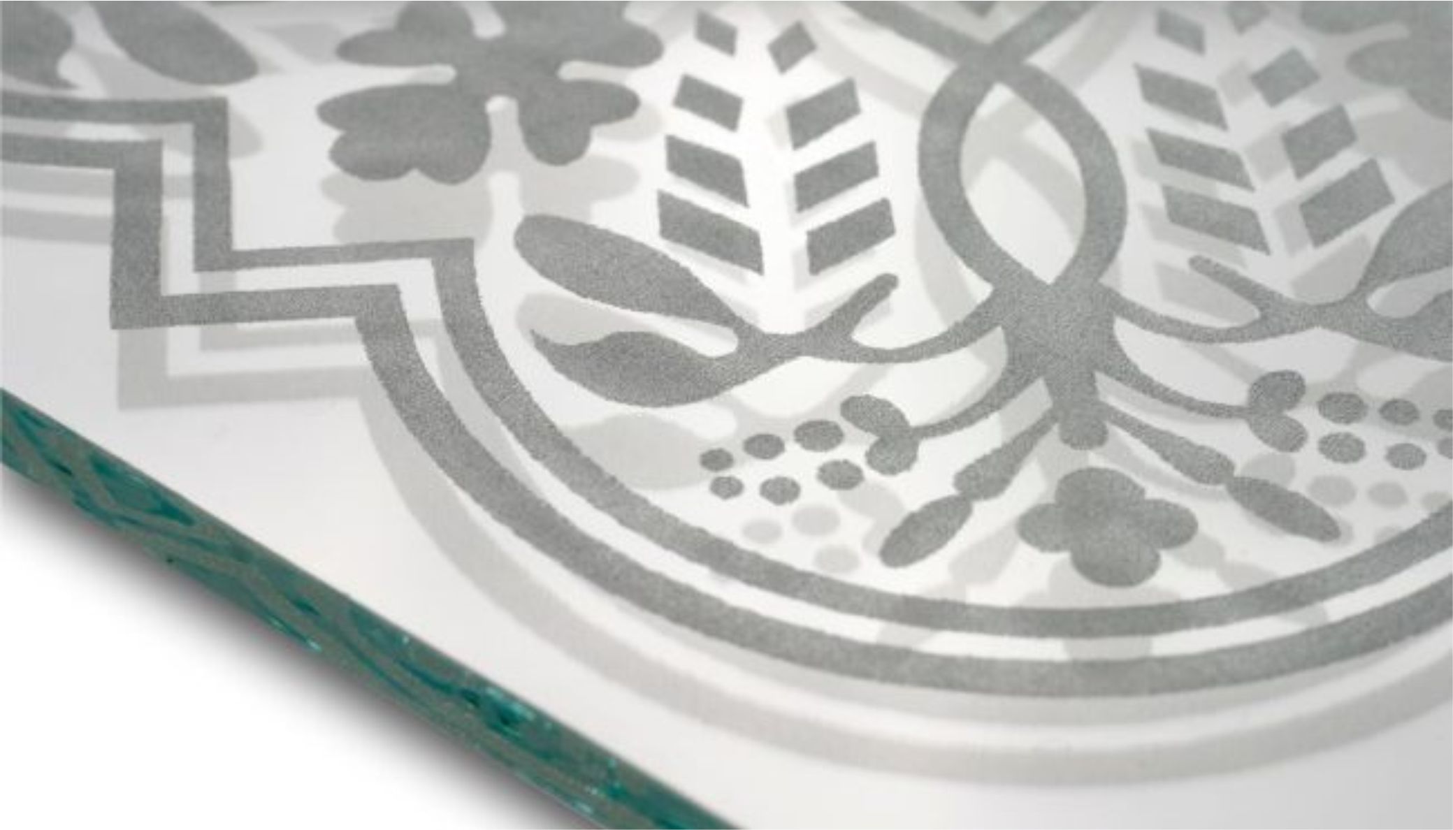 grafikázott-felületek-taylor-design-Üvegek